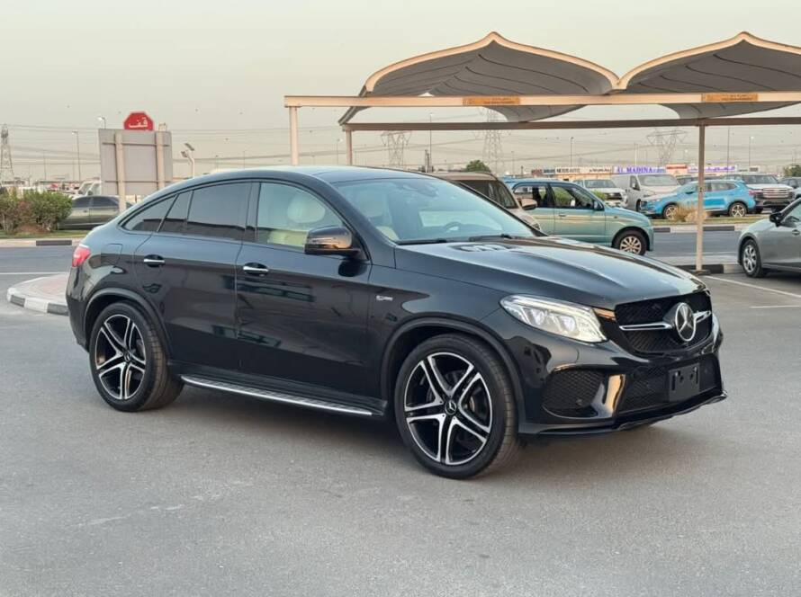 Car dealer ship dubai