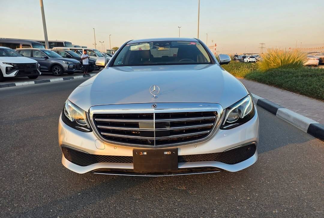 Mercedes-Benz E400 4MATIC (2017)
