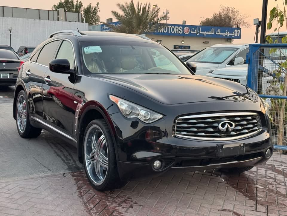 Infiniti FX35 2010