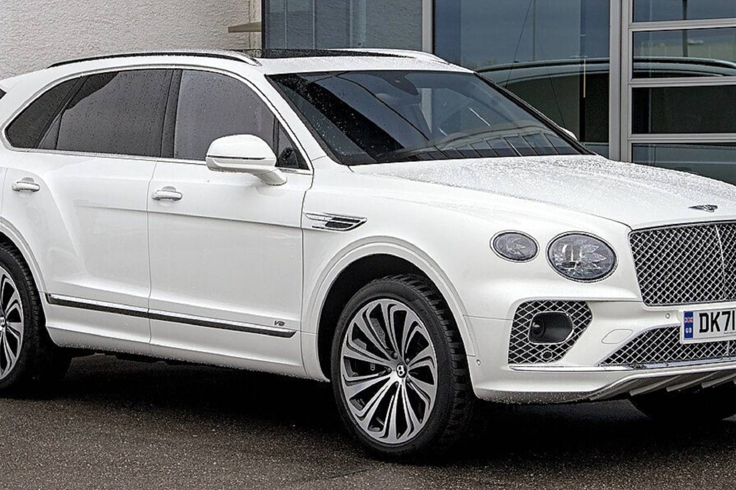 Bentley_Bentayga_V8_FL_IMG_0005
