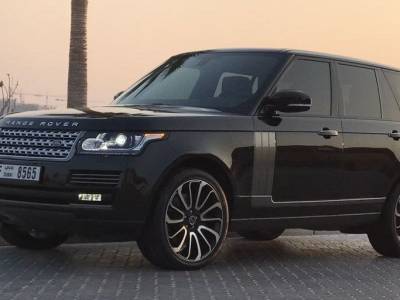 Rent-Range-Rover-Vogue-2019-in-Dubai-6